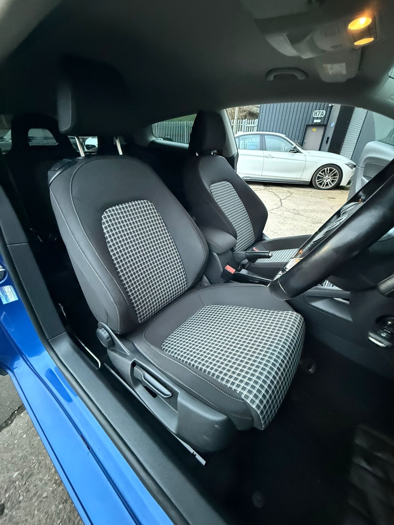 Used Volkswagen Scirocco 2015 for sale - 77101455: Photo 15