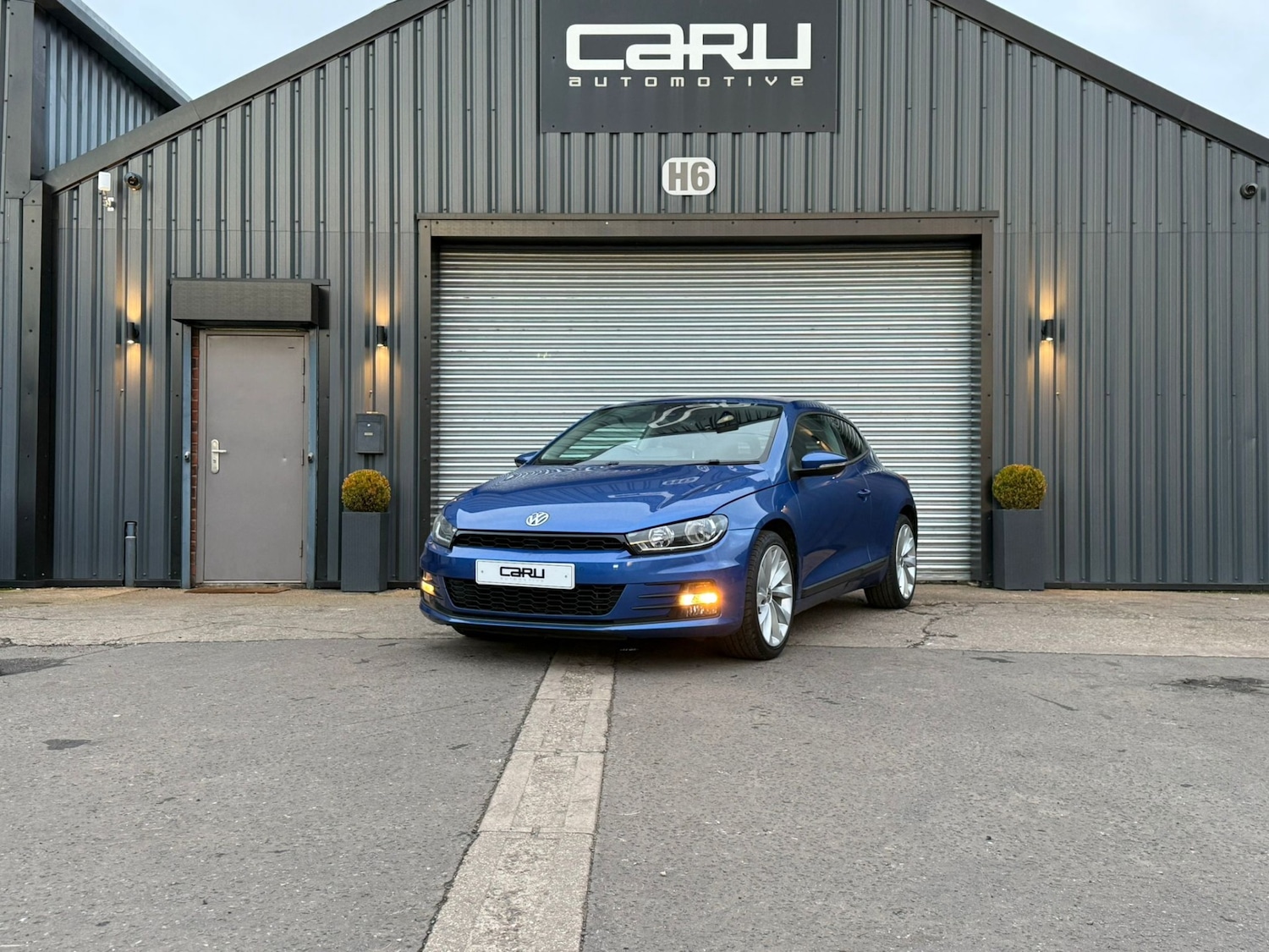 Used Volkswagen Scirocco 2015 for sale - 77101455: Photo 2