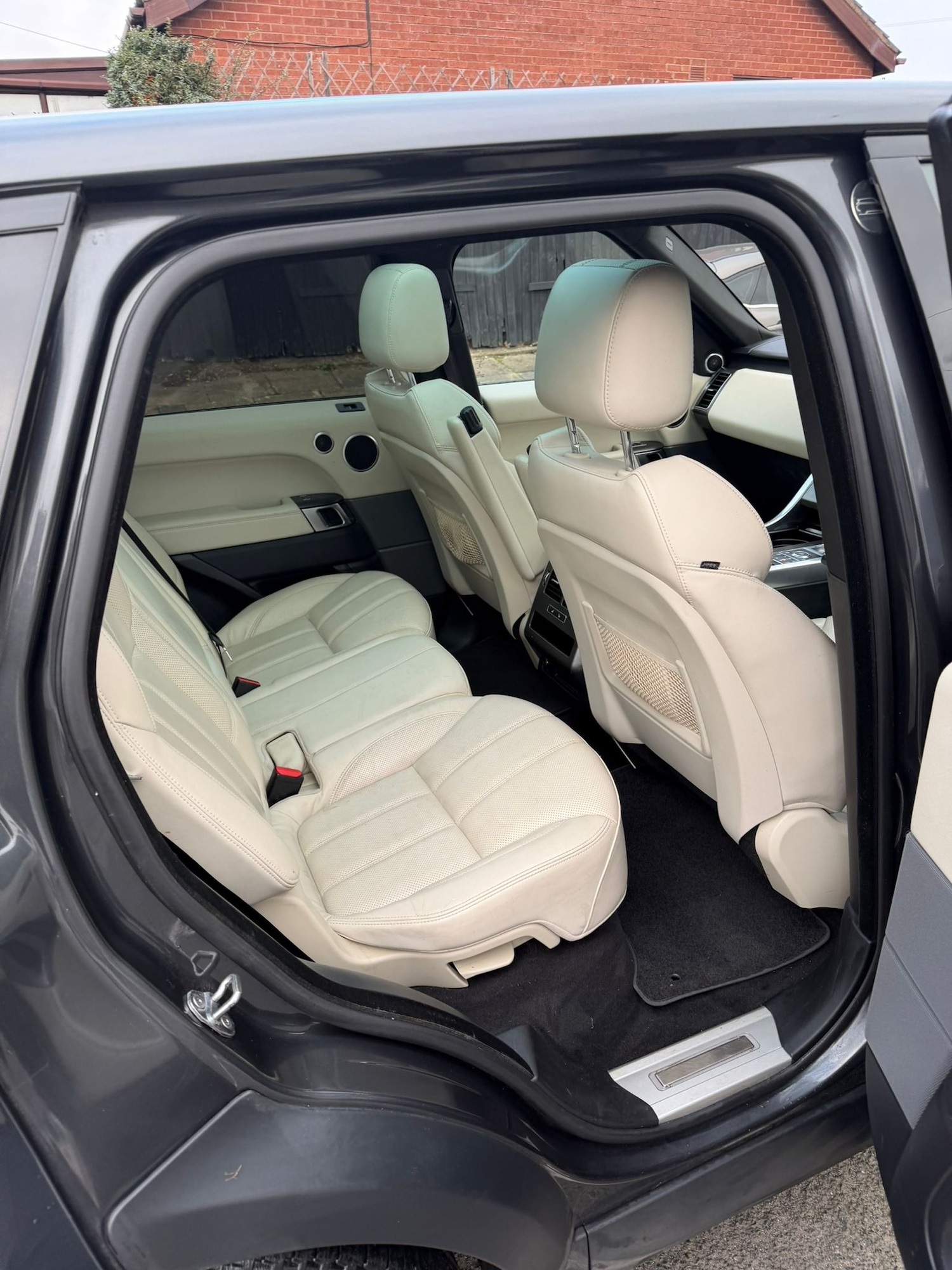 Used Land Rover Range Rover Sport 2017 for sale - 77101442: Photo 8