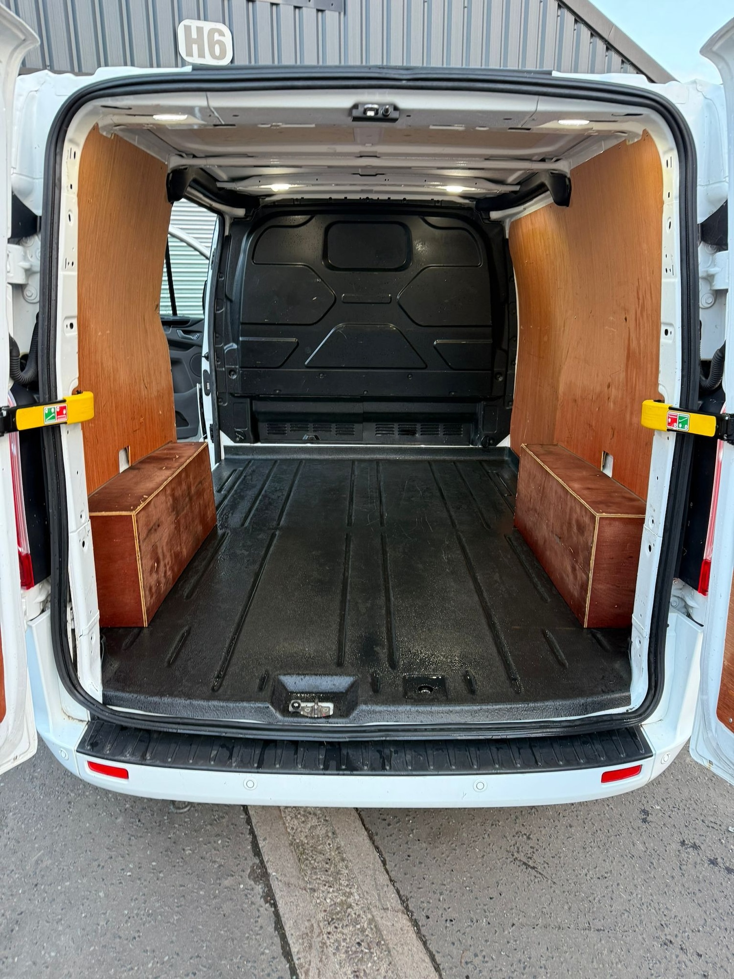 Used Ford Transit Custom 2021 for sale - 77101320: Photo 18