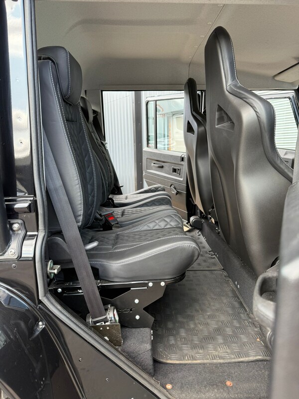 Used Land Rover Defender 2014 for sale - 75627742: Photo 21