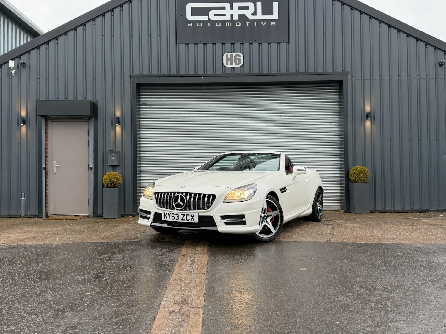 Used Mercedes-Benz SLK 2013 for sale - 77545430: Photo 1