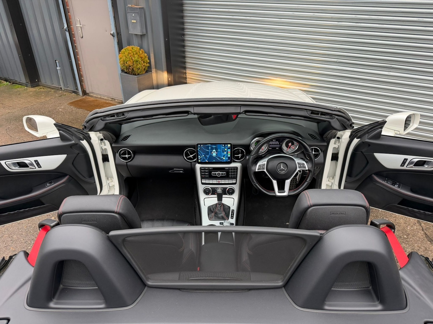 Used Mercedes-Benz SLK 2013 for sale - 77545430: Photo 15