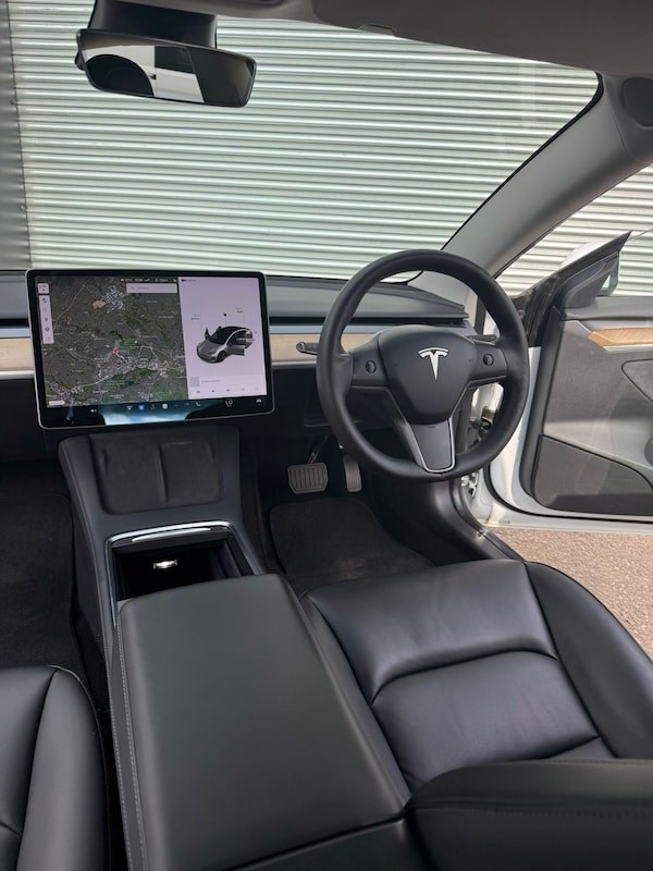 Used Tesla Model 3 2021 for sale - 76184597: Photo 14
