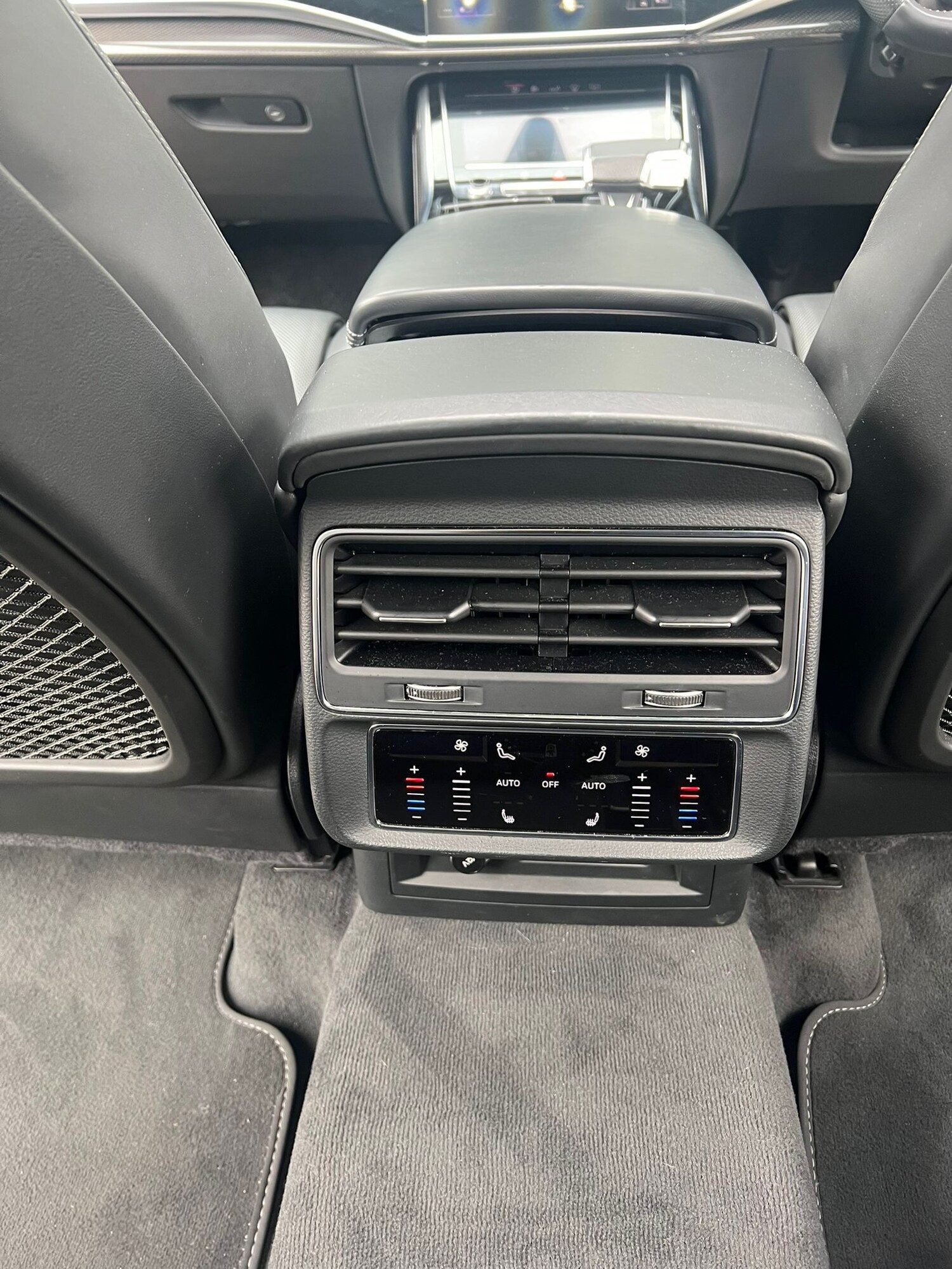 Used Audi Q8 2020 for sale - 76288374: Photo 12