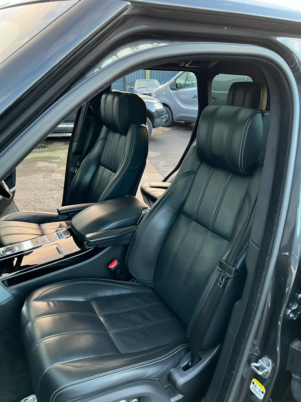 Used Land Rover Range Rover 2014 for sale - 77101427: Photo 16