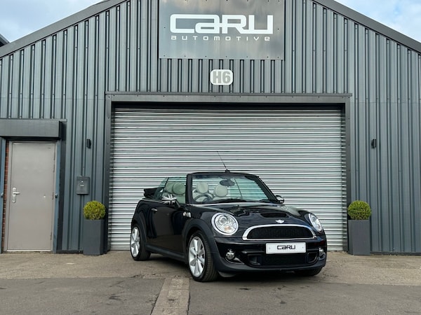 Used MINI Convertible 2011 for sale - 75228317: Photo 7