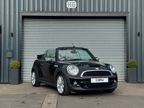 Used MINI Convertible 2011 for sale - 75228317: Photo 8