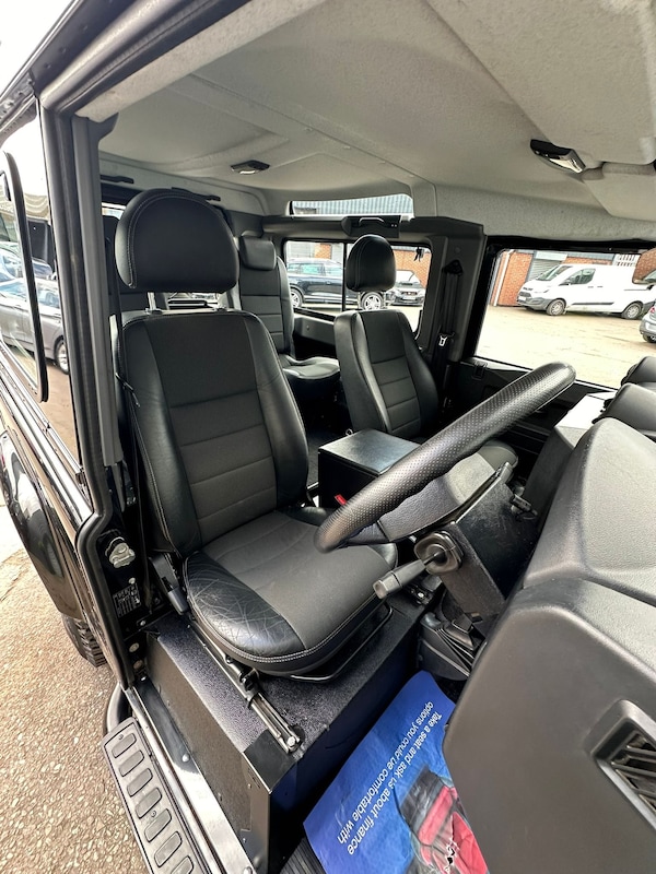 Used Land Rover Defender 2013 for sale - 70763976: Photo 17