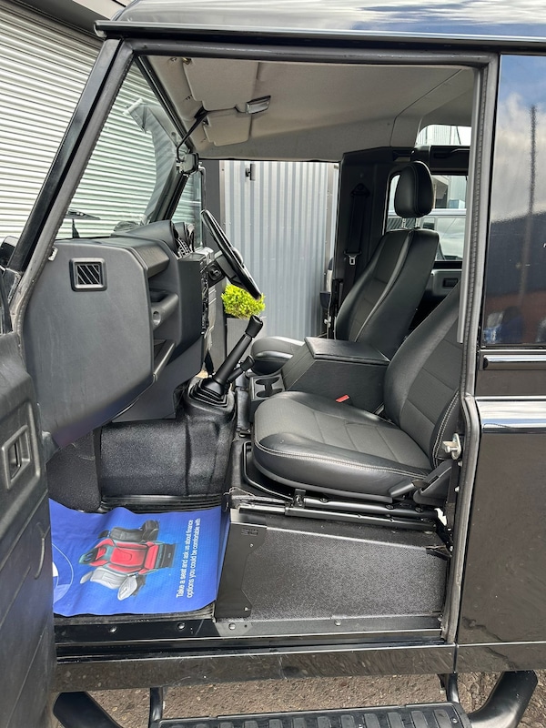 Used Land Rover Defender 2013 for sale - 70763976: Photo 18