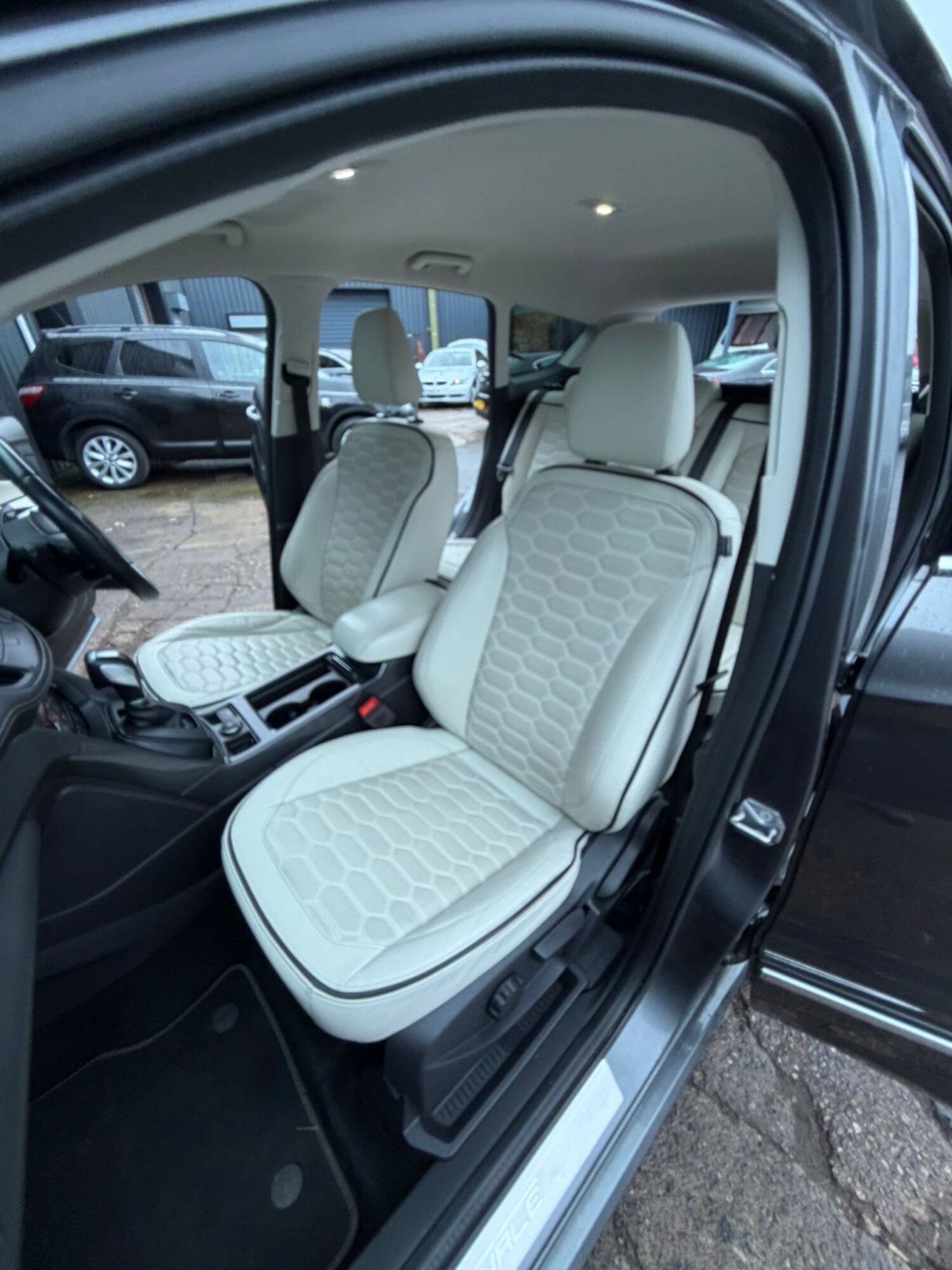 Used Ford Kuga 2017 for sale - 77543787: Photo 19