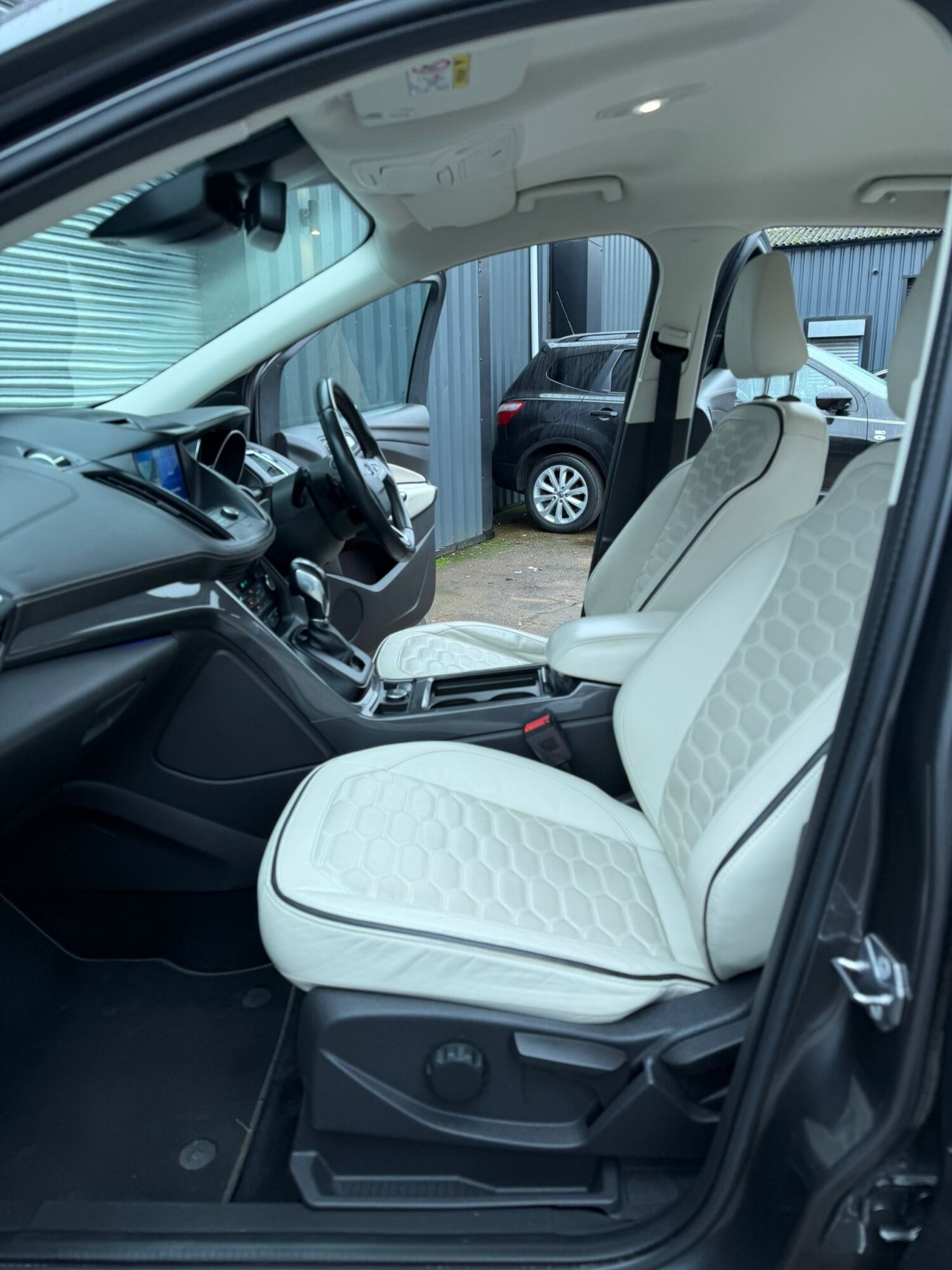 Used Ford Kuga 2017 for sale - 77543787: Photo 20