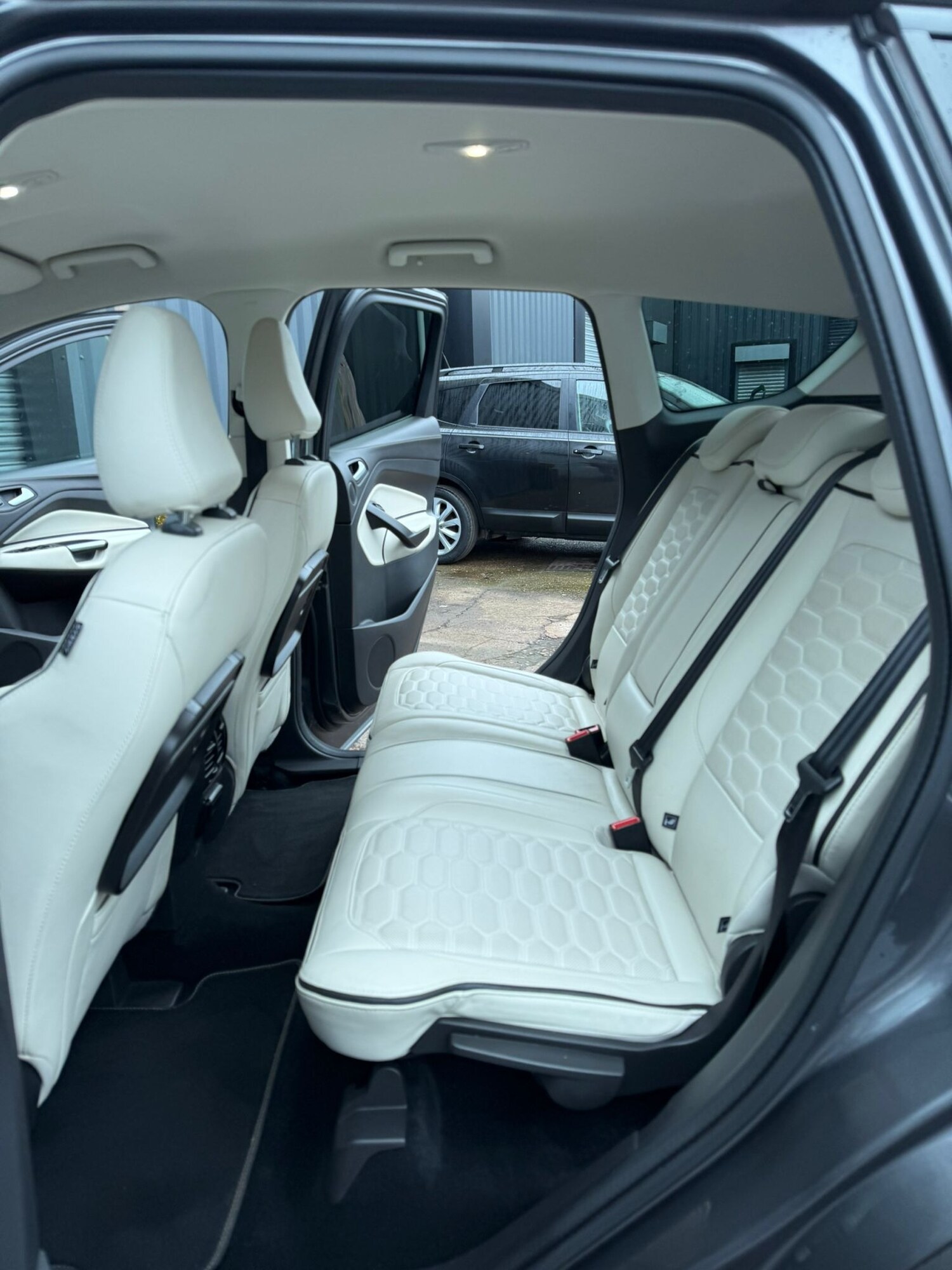 Used Ford Kuga 2017 for sale - 77543787: Photo 21