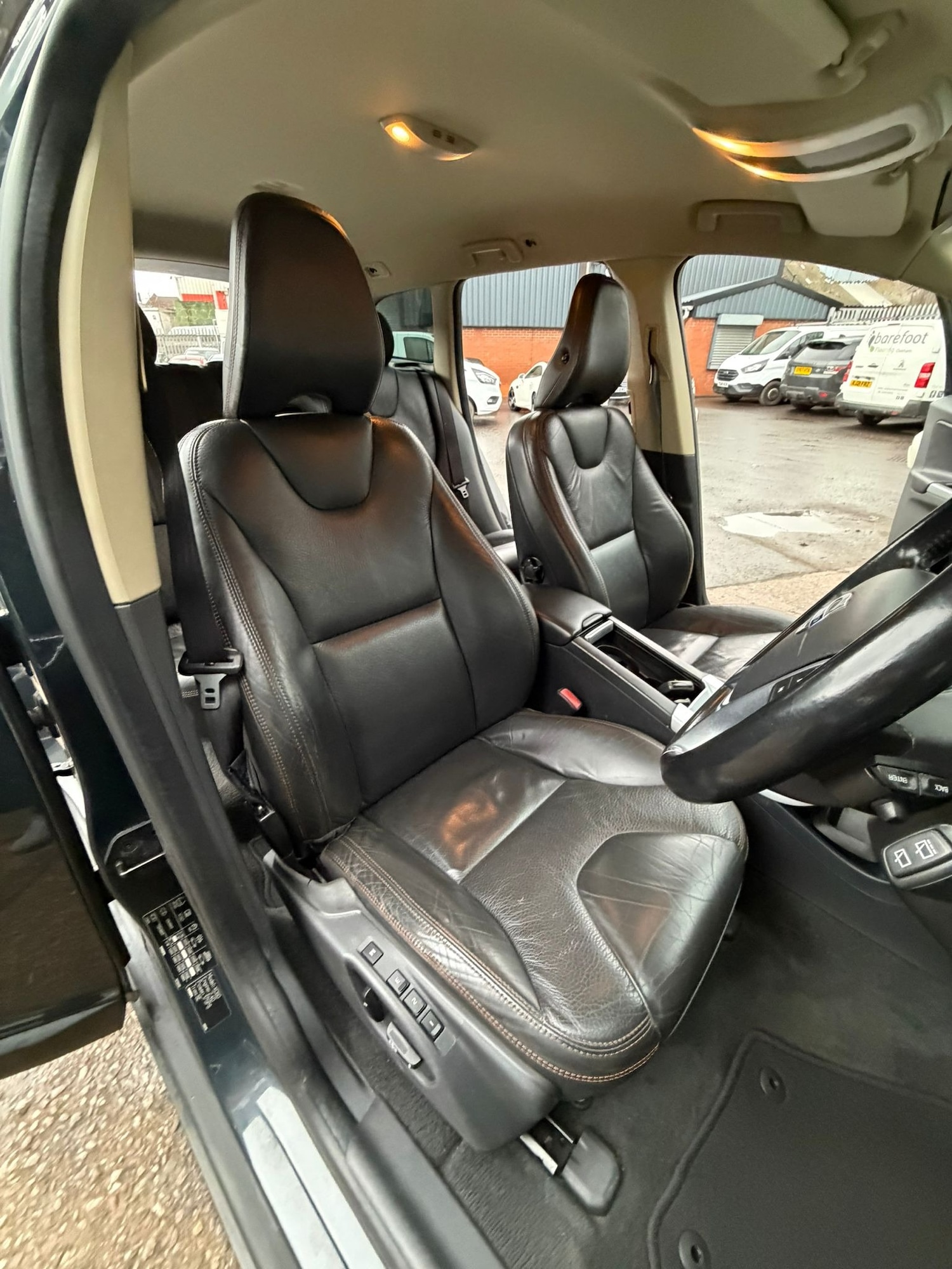 Used Volvo XC60 2010 for sale - 77545553: Photo 16