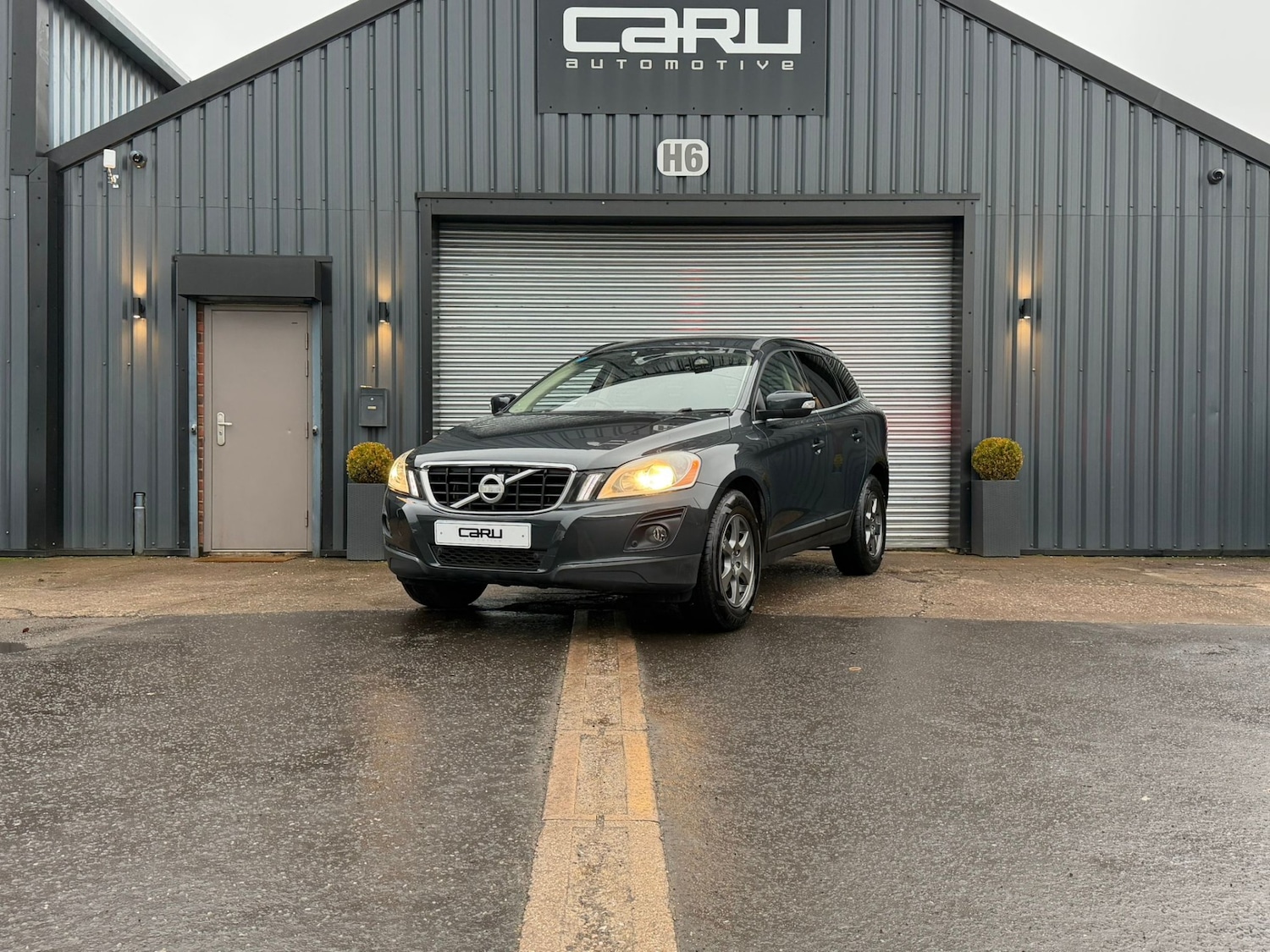 Used Volvo XC60 2010 for sale - 77545553: Photo 2