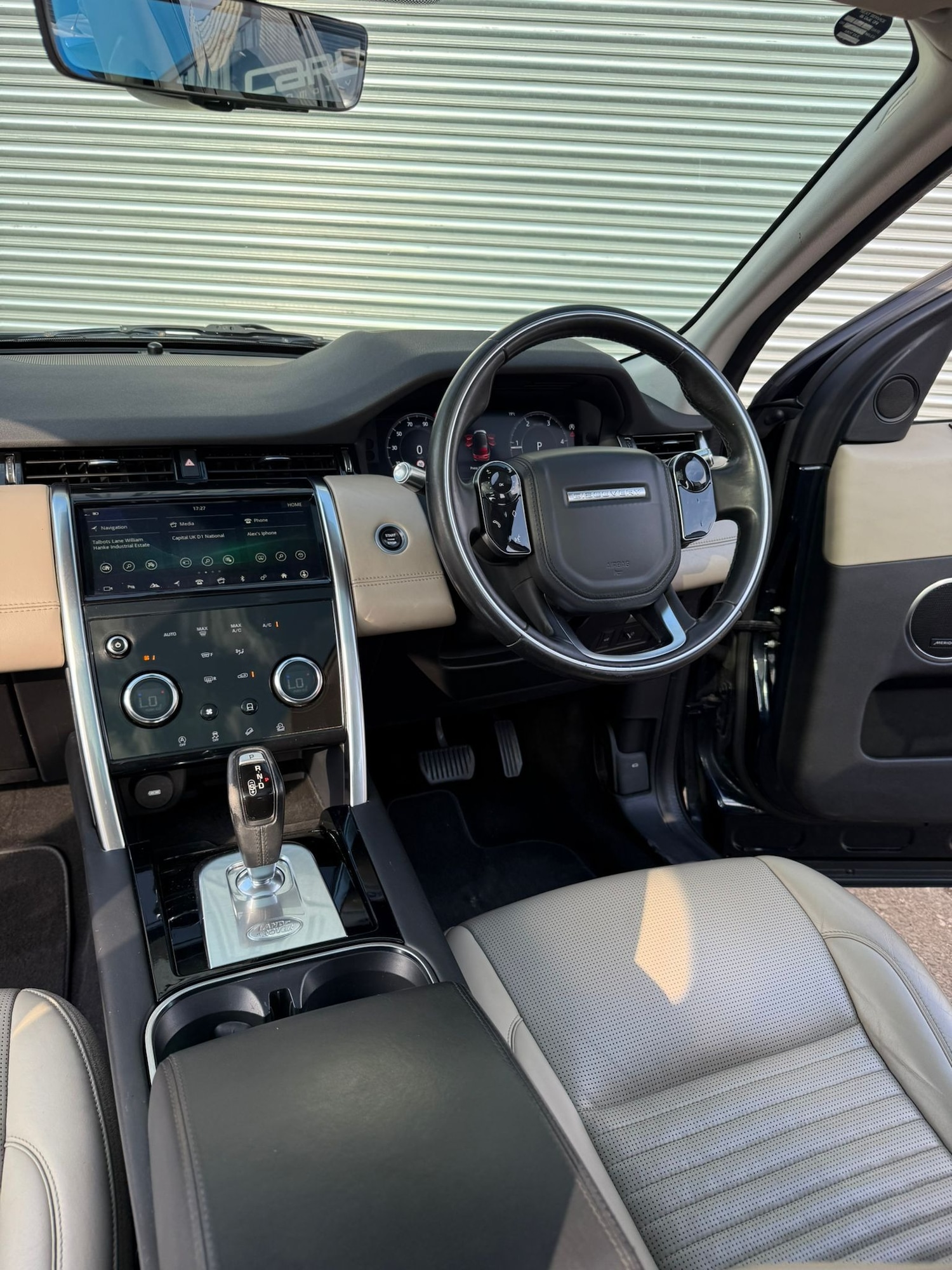 Used Land Rover Discovery Sport 2019 for sale - 76353418: Photo 16