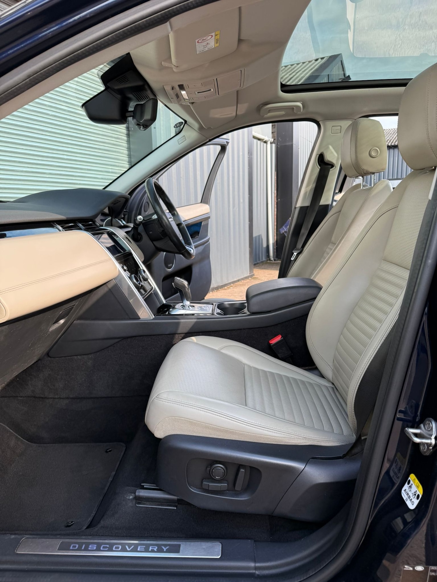 Used Land Rover Discovery Sport 2019 for sale - 76353418: Photo 18