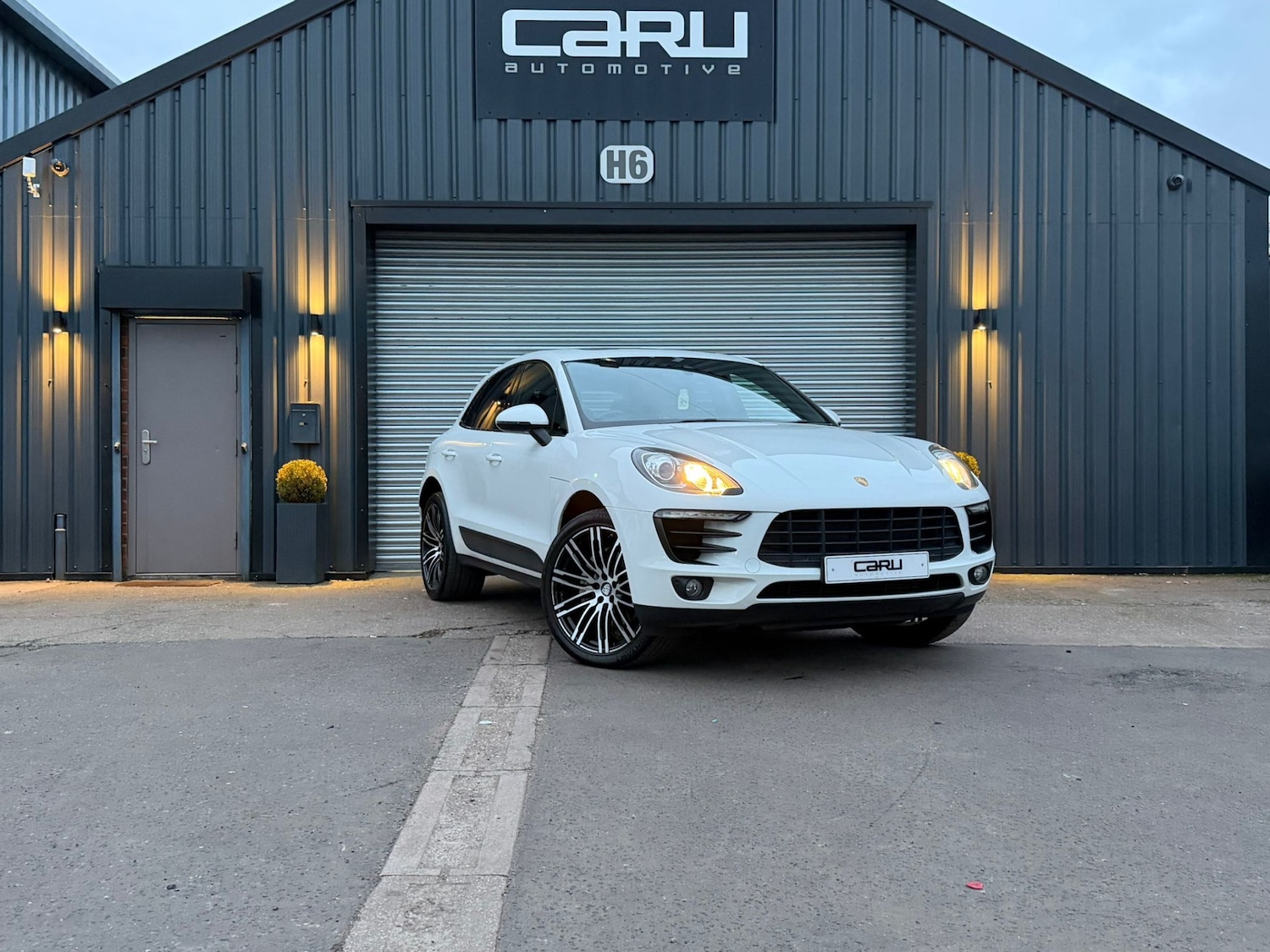 Used Porsche Macan 2015 for sale - 77700921: Photo 3