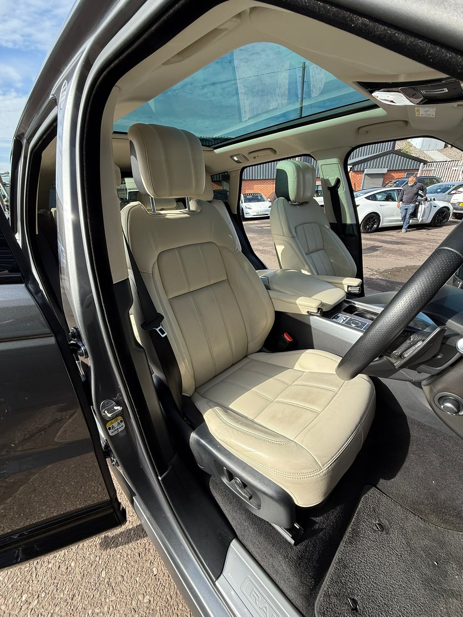 Used Land Rover Range Rover Sport 2018 for sale - 76183108: Photo 15