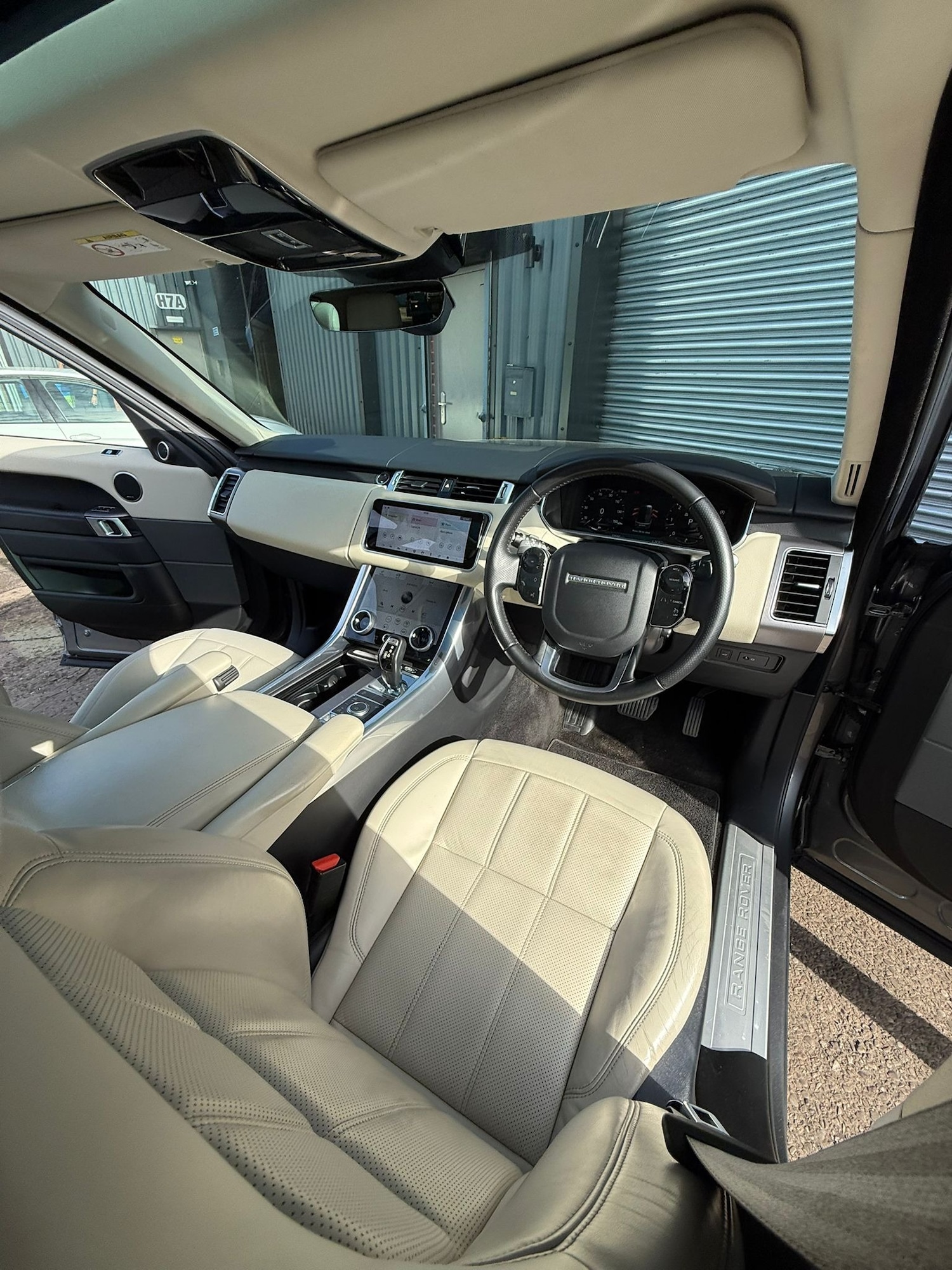 Used Land Rover Range Rover Sport 2018 for sale - 76183108: Photo 16