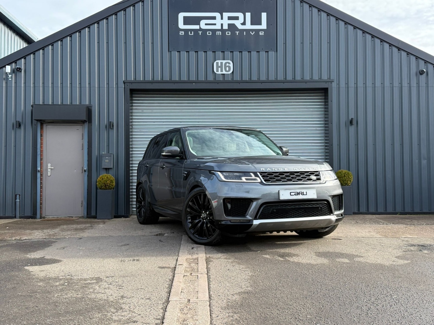 Used Land Rover Range Rover Sport 2018 for sale - 76183108: Photo 3