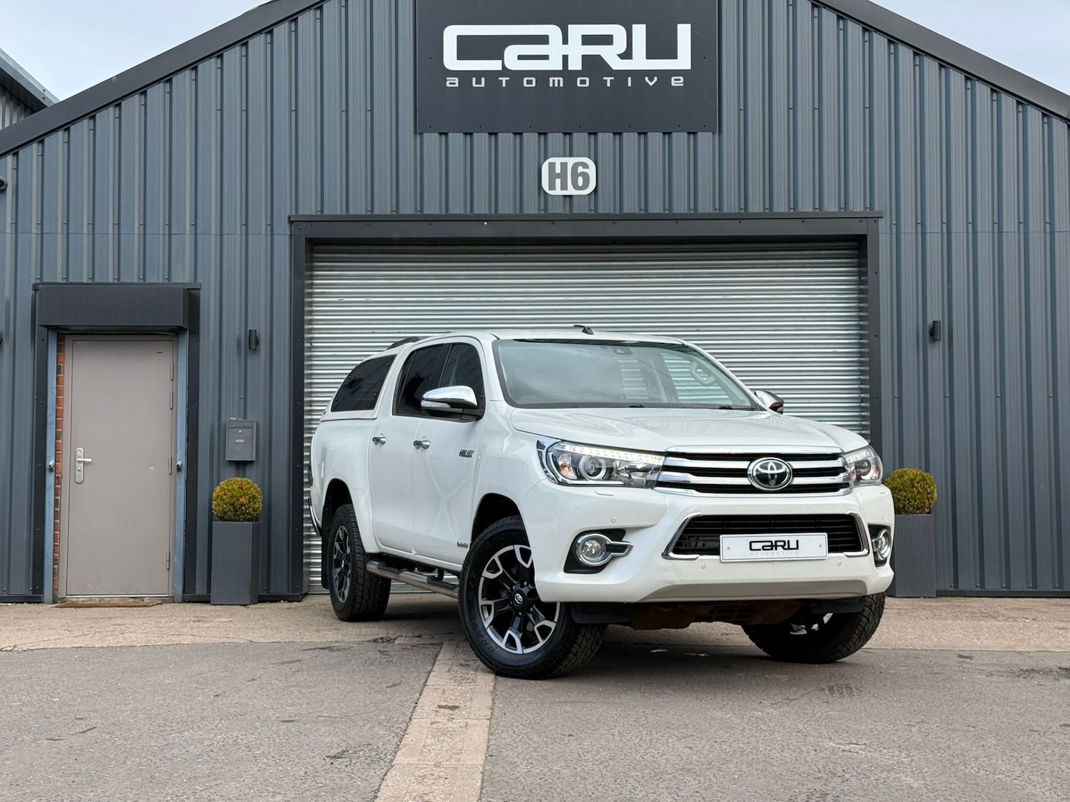 Used Toyota Hilux 2017 for sale - 77083555: Photo 3