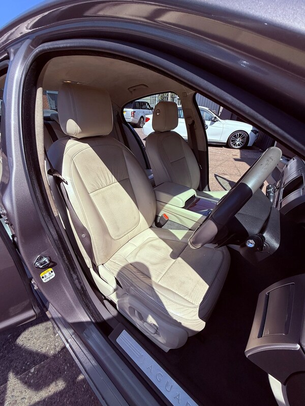 Used Jaguar XF 2009 for sale - 75239206: Photo 14