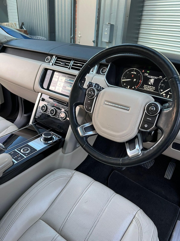 Used Land Rover Range Rover 2014 for sale - 66226820: Photo 17
