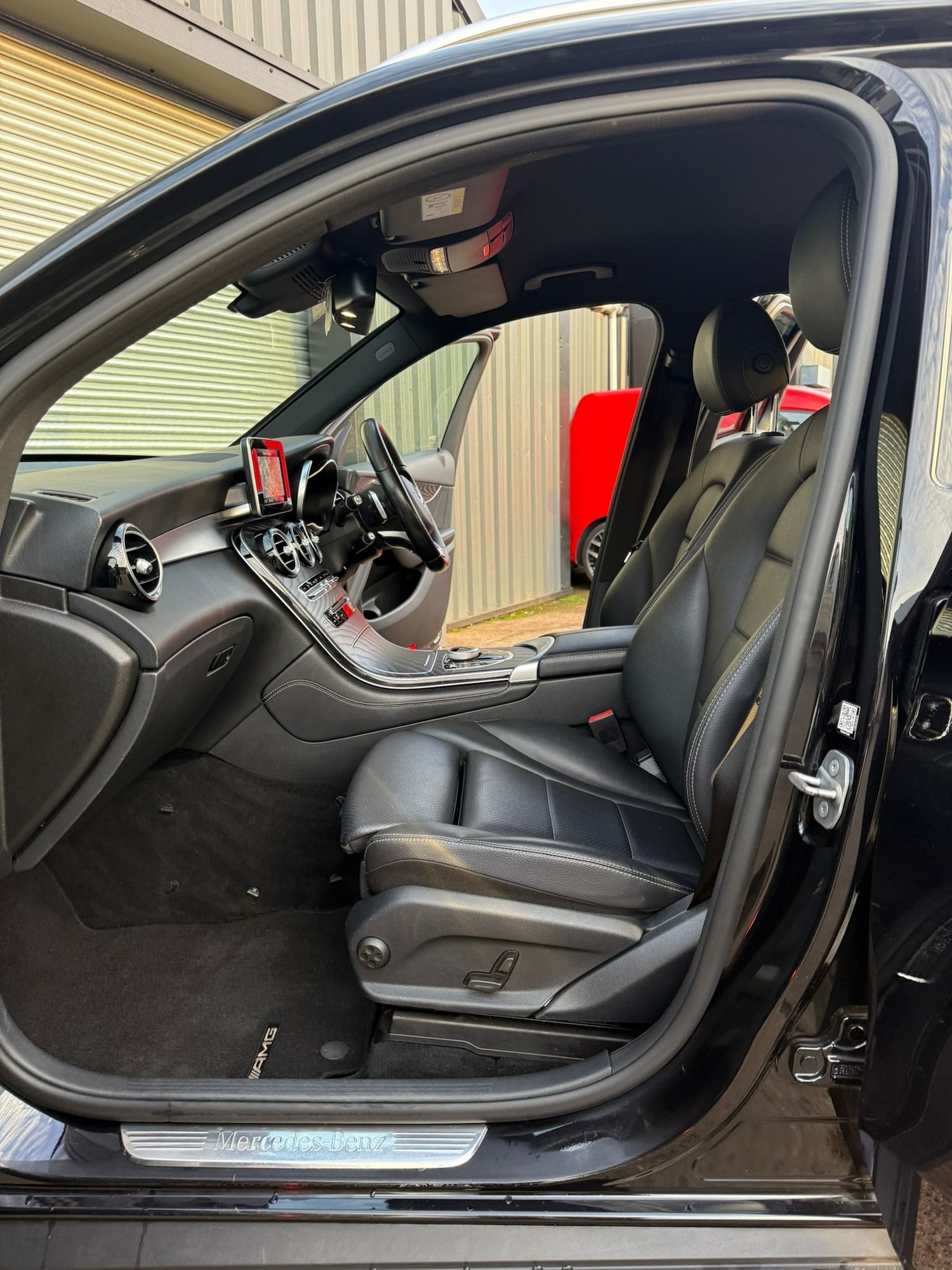 Used Mercedes-Benz GLC 2018 for sale - 76762246: Photo 18