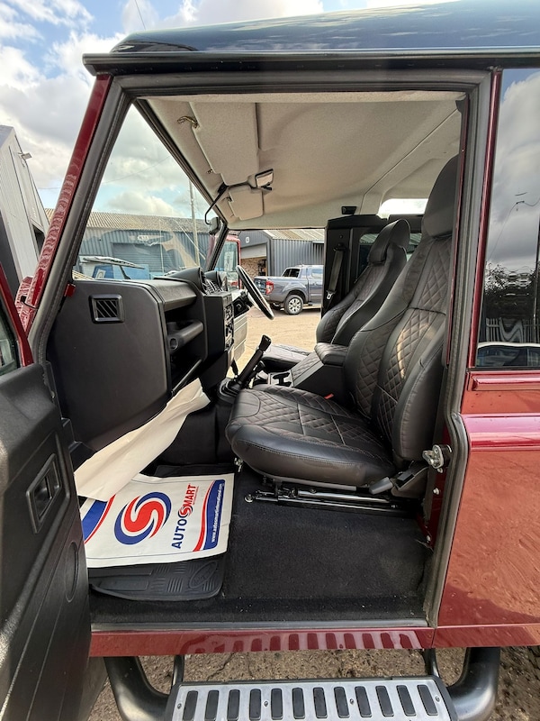 Used Land Rover Defender 2015 for sale - 75627658: Photo 16