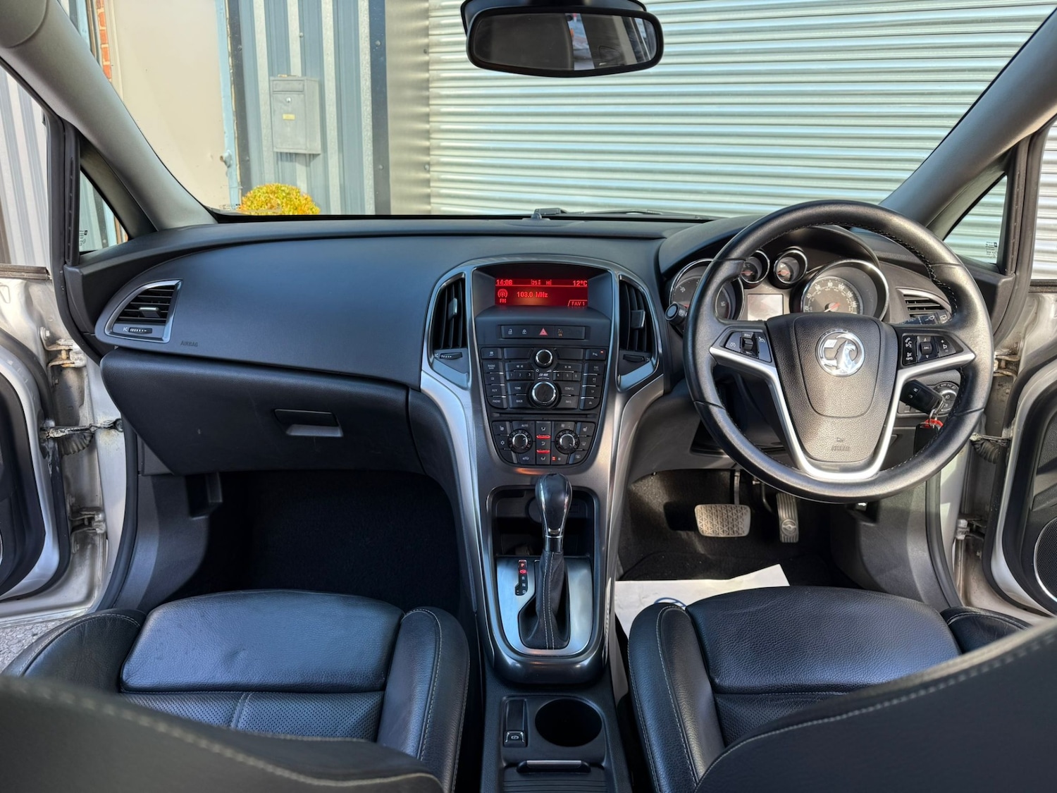 Used Vauxhall Astra 2011 for sale - 76375054: Photo 13