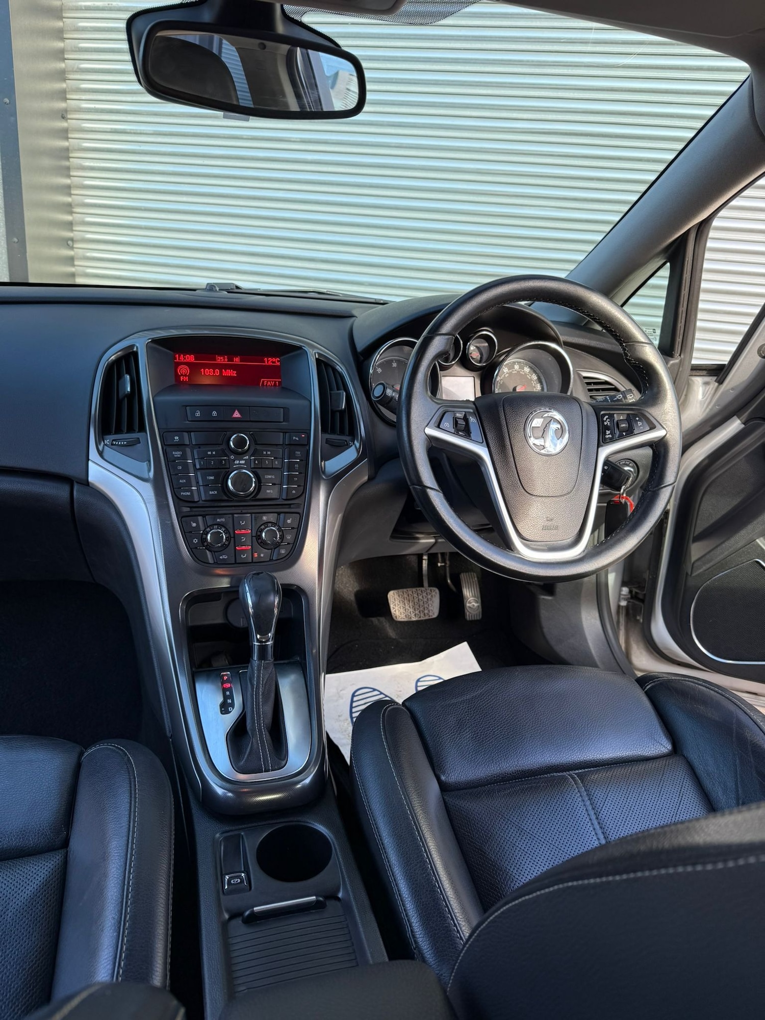 Used Vauxhall Astra 2011 for sale - 76375054: Photo 14