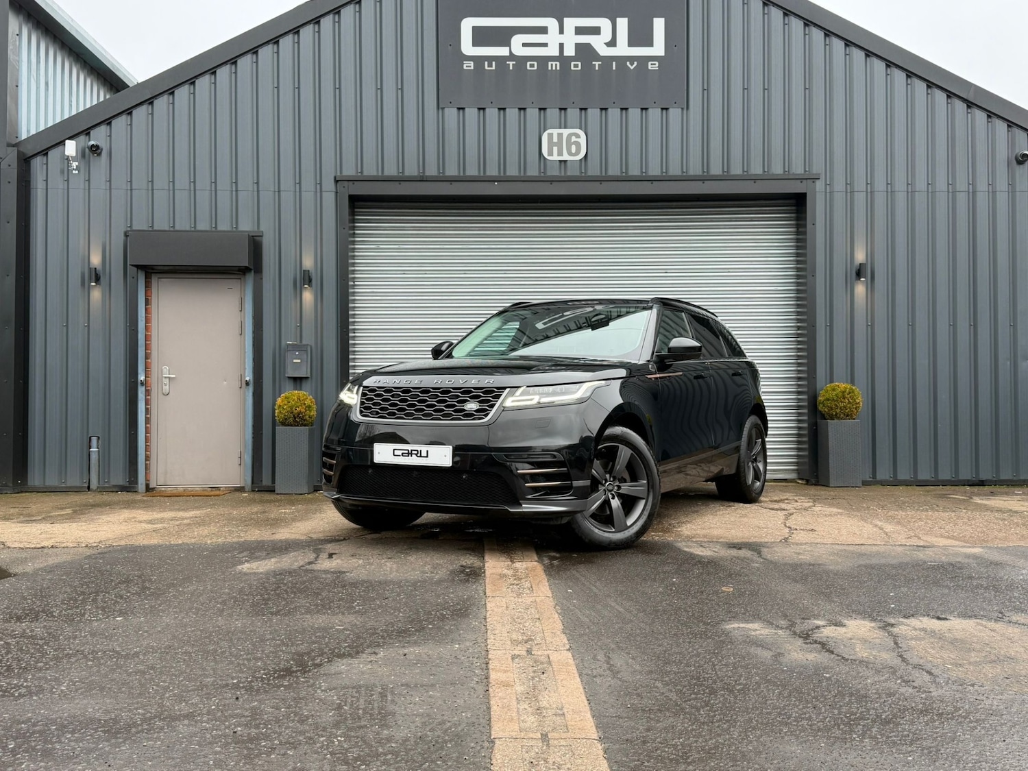 Used Land Rover Range Rover Velar 2017 for sale - 77543697: Photo 1