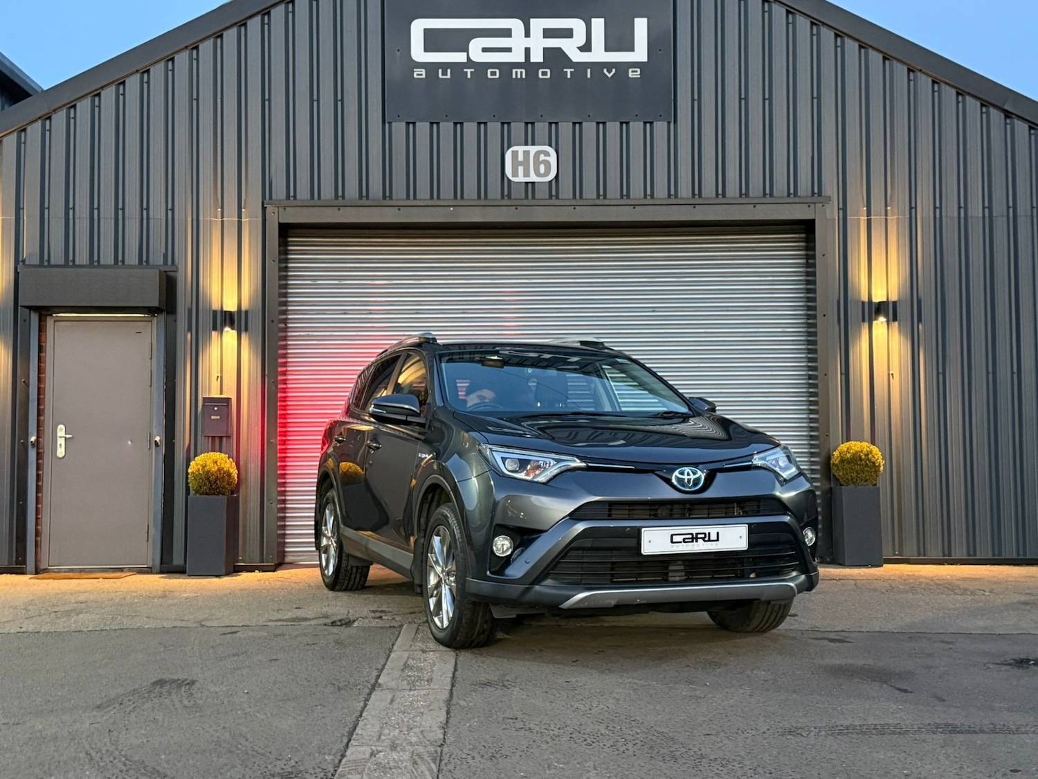 Used Toyota RAV4 2016 for sale - 77099957: Photo 4