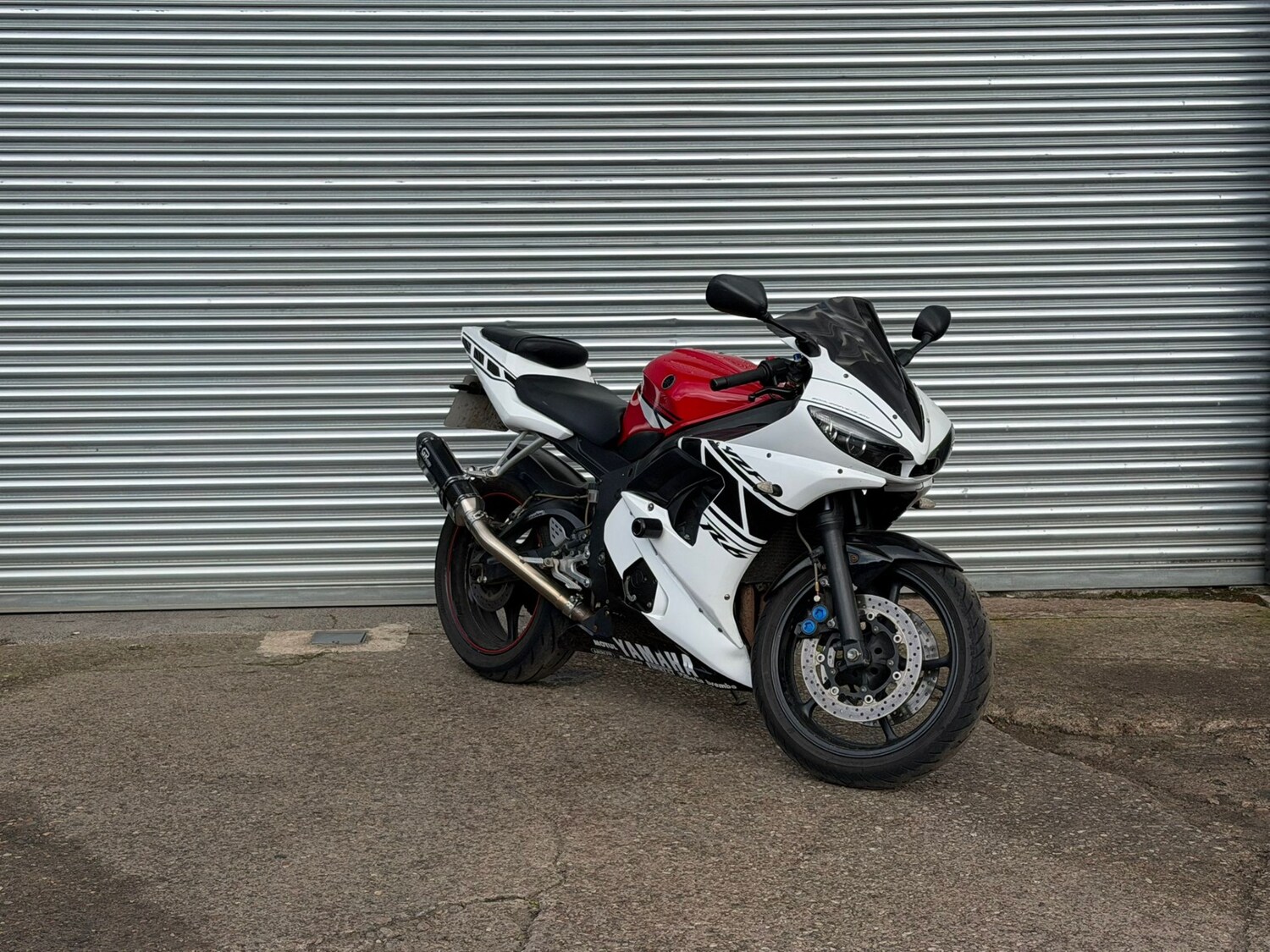 Yamaha R6