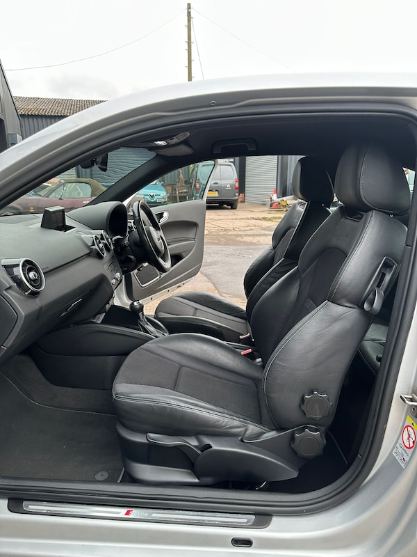 Used Audi A1 2011 for sale - 74832657: Photo 16