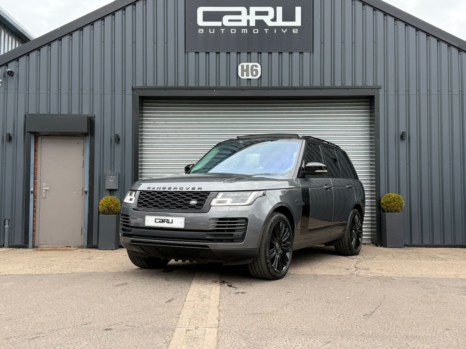 Used Land Rover Range Rover 2018 for sale - 76319760: Photo 2