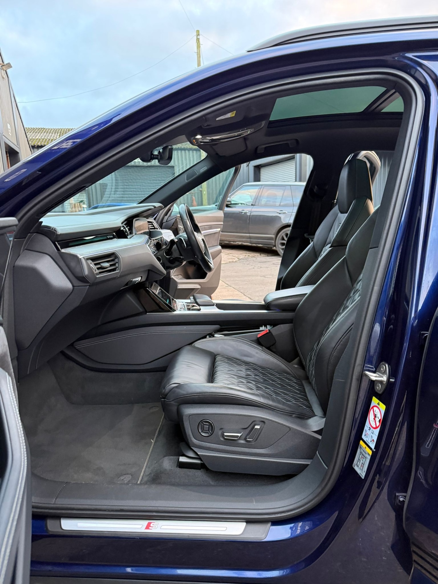 Used Audi e-tron 2022 for sale - 76919246: Photo 19