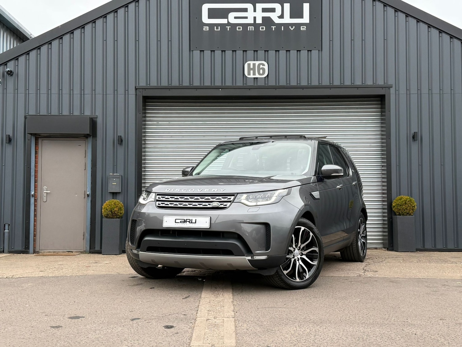 Used Land Rover Discovery 2018 for sale - 76184197: Photo 1