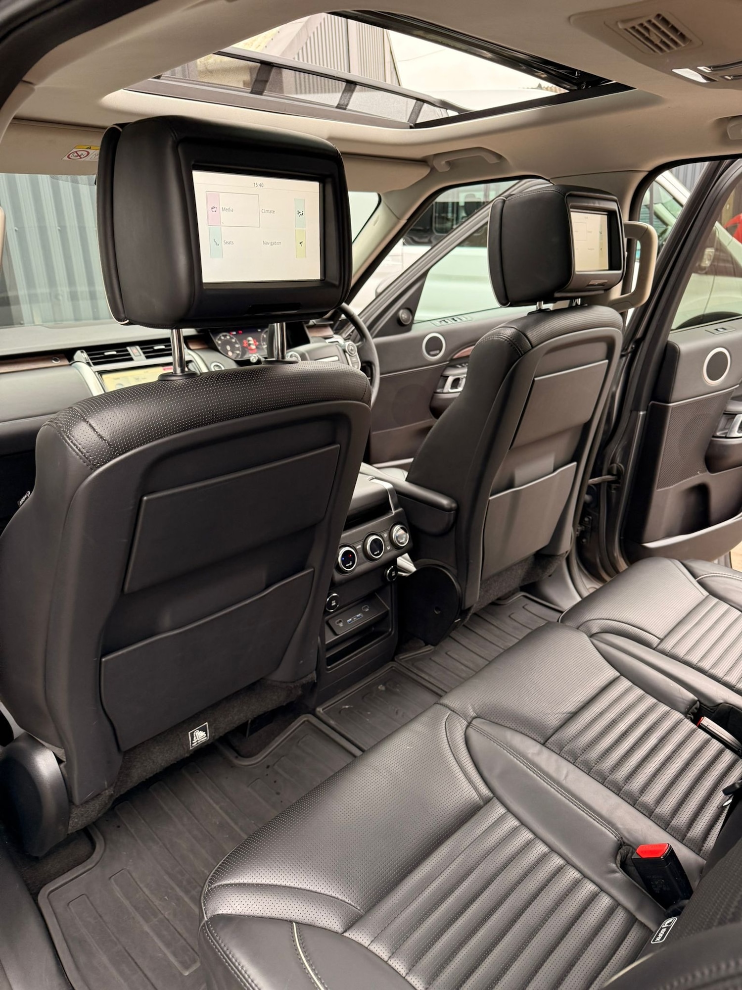 Used Land Rover Discovery 2018 for sale - 76184197: Photo 20