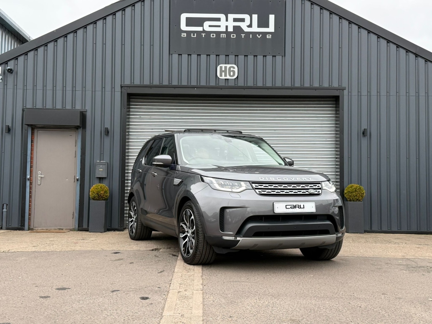 Used Land Rover Discovery 2018 for sale - 76184197: Photo 4