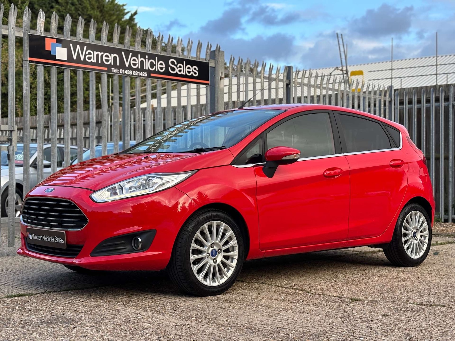 Used Ford Fiesta 2016 for sale - 76602034: Photo 1