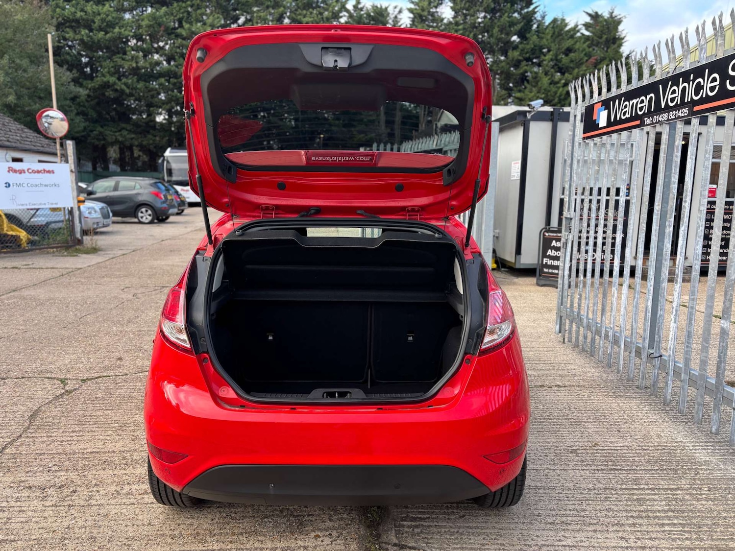 Used Ford Fiesta 2016 for sale - 76602034: Photo 11