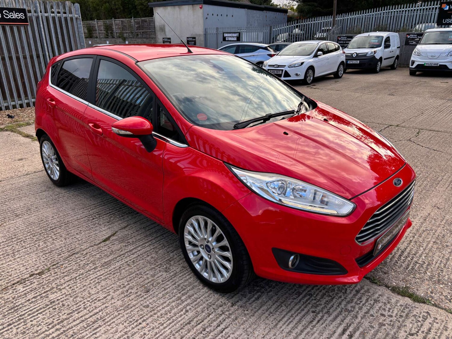Used Ford Fiesta 2016 for sale - 76602034: Photo 13