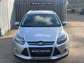 Used Ford Focus 2014 for sale - 76375102: Photo