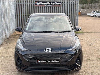 Used Hyundai i10 2023 for sale - 76518046: Photo