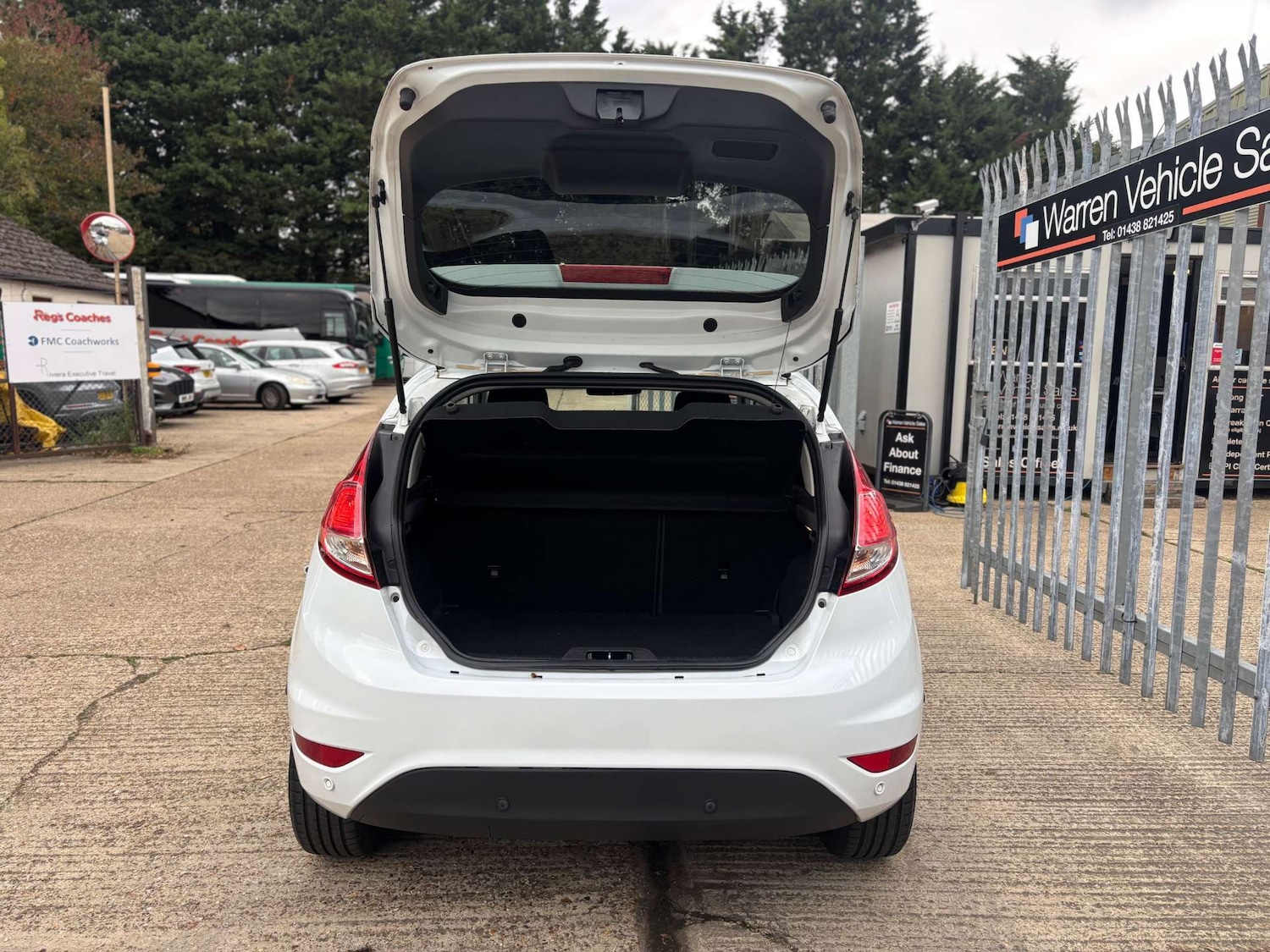 Used Ford Fiesta 2012 for sale - 76313287: Photo 11