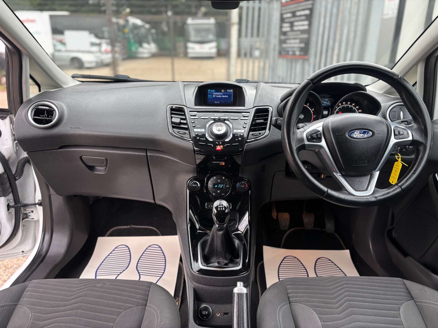 Used Ford Fiesta 2012 for sale - 76313287: Photo 28