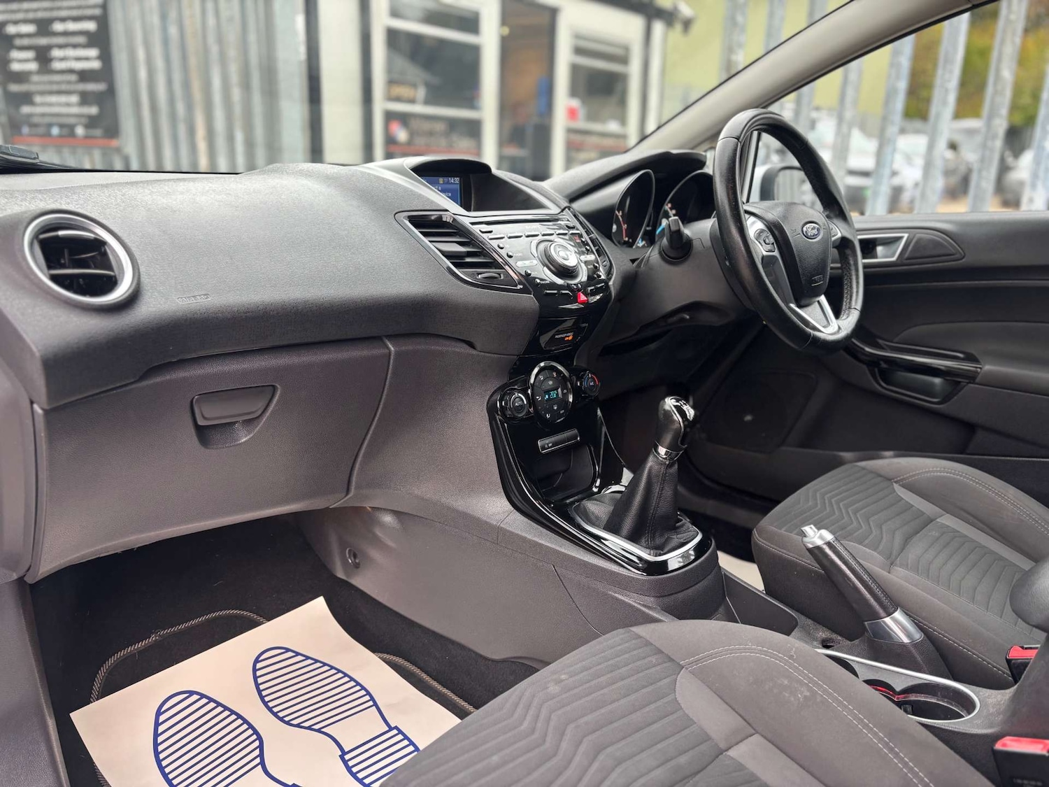 Used Ford Fiesta 2012 for sale - 76313287: Photo 31