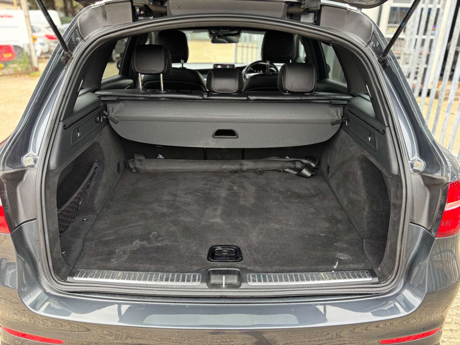 Used Mercedes-Benz GLC 2015 for sale - 76601636: Photo 13